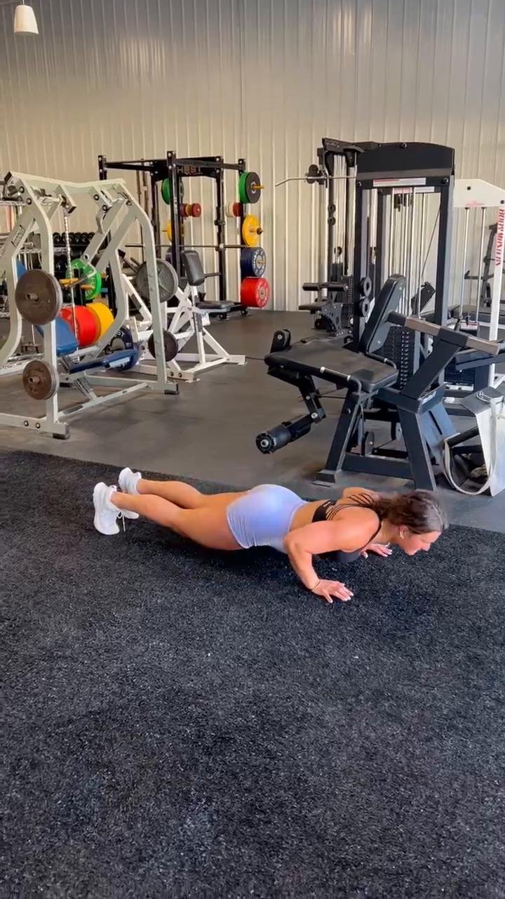 Full body HIIT circuit | bodyweight only