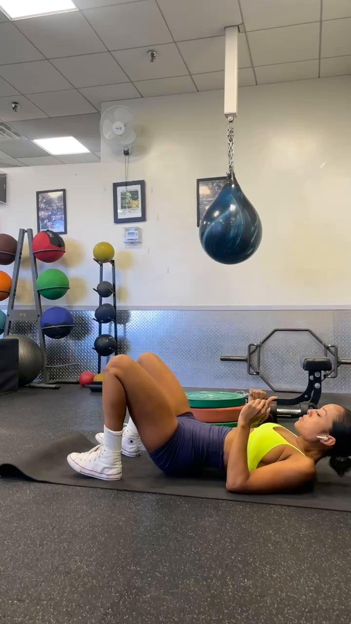 W1/D5: Glute detail