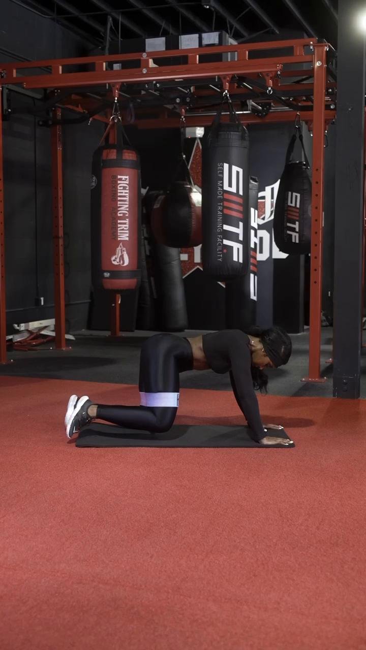 GLUTES + QUADS + ABS + CARDIO - GYM
