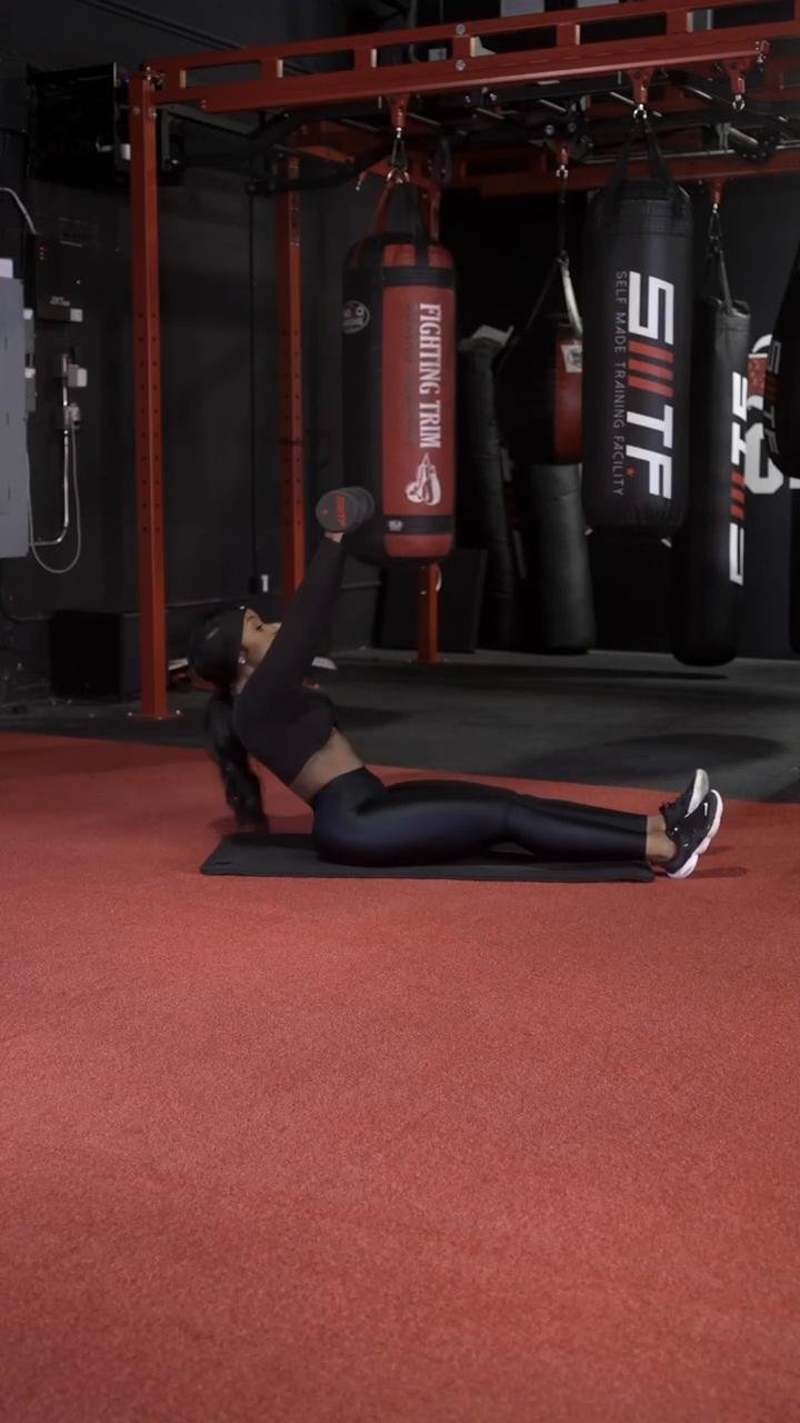 ABS + GLUTES + QUADS (GYM)