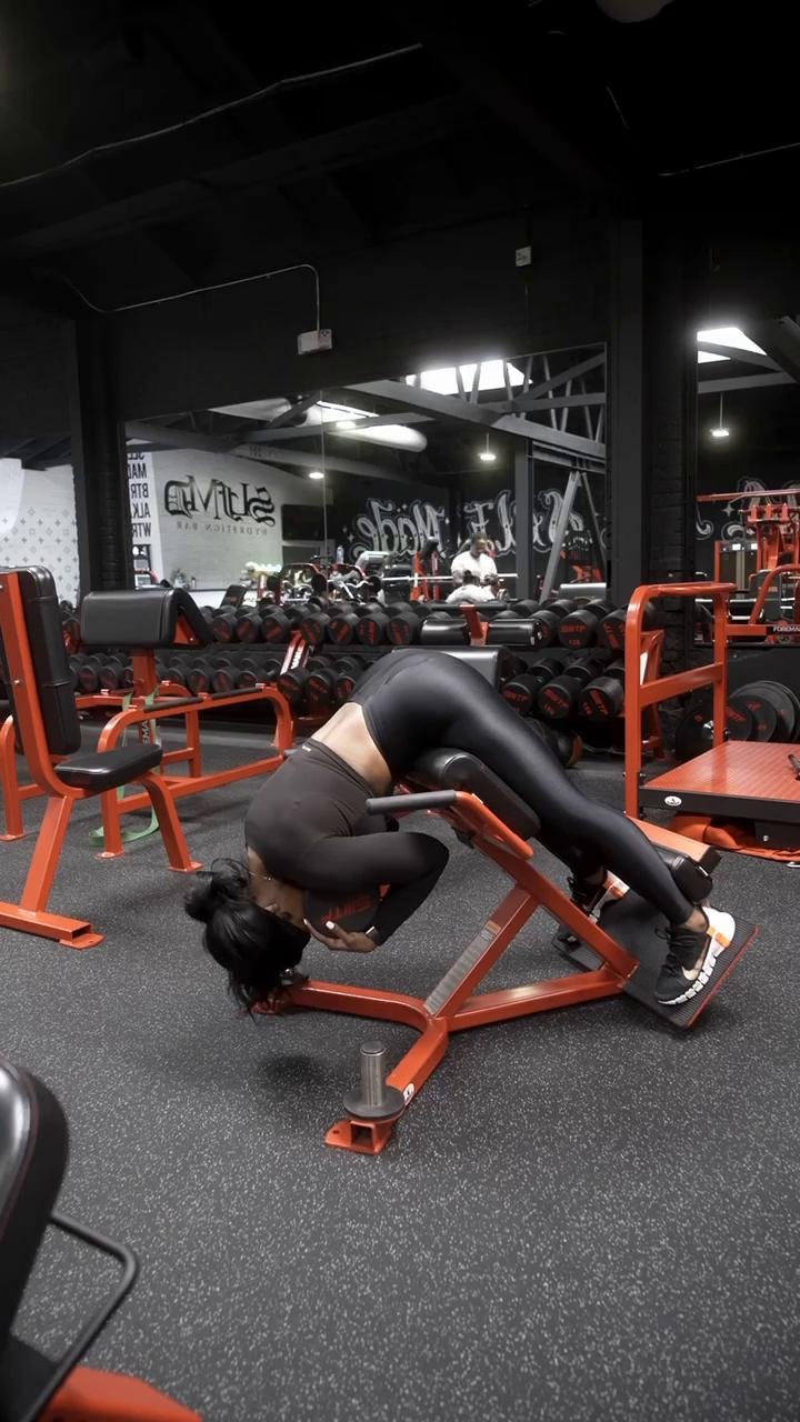 GLUTES + QUADS + ABS + CARDIO - GYM