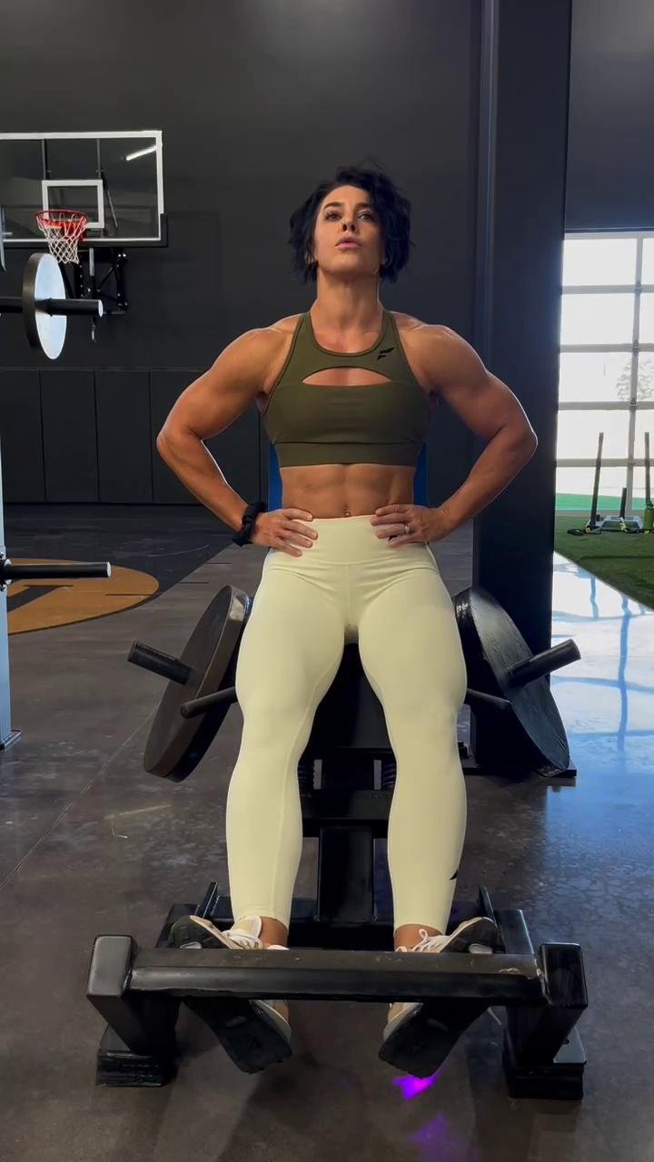 12/09 | Tuesday | Legs (Quads/Calves)