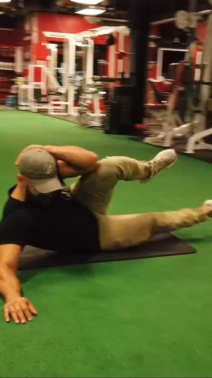 PUSH BACK
Back Bi’s & Core