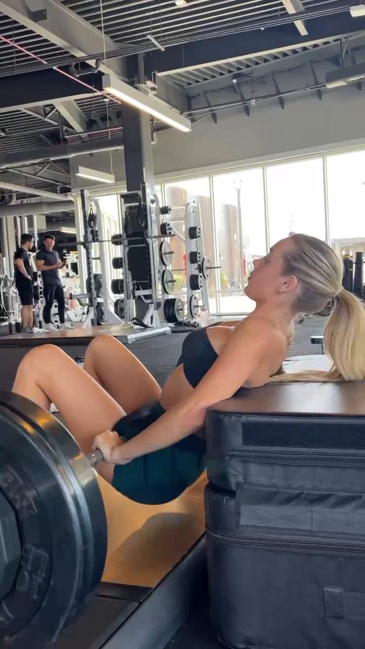 5 Leg Exercises That Helped Grow My Glutes