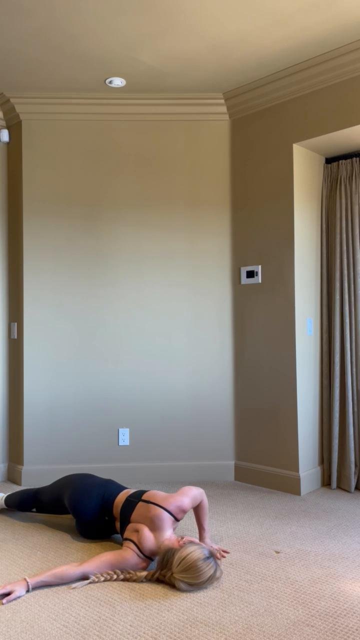 Chest & Shoulder Stretch