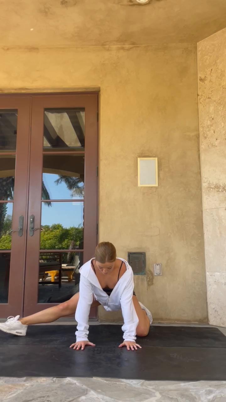 Inner Thigh & Groin Stretch