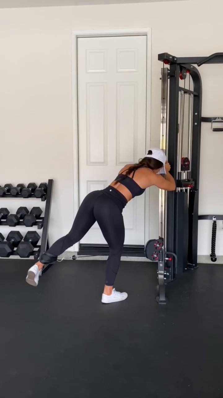 W1 | D1 Legs and Glutes