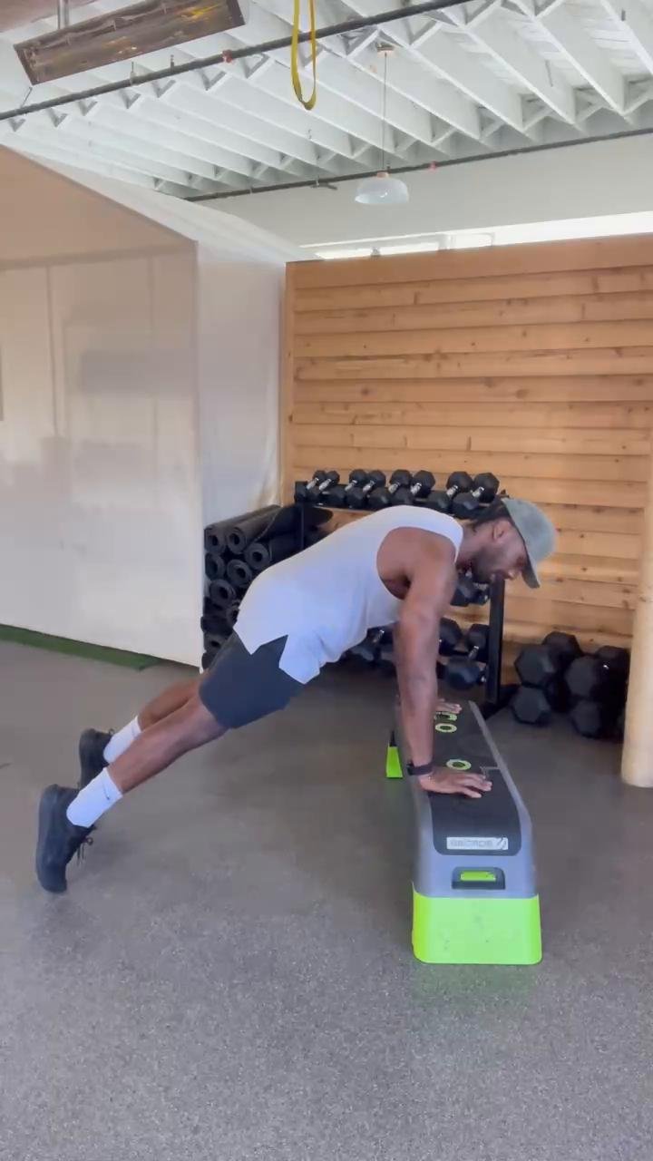 9/20/2022: Upper Body Push + Pull w/ Bands + Dumbbells
