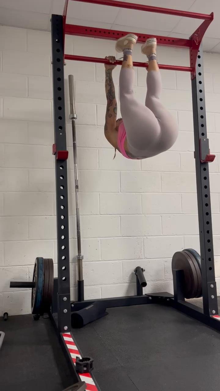 Hanging core workout 🔥