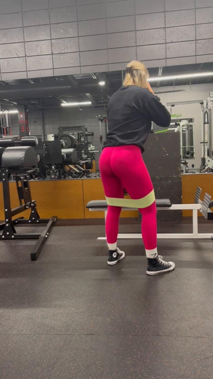 Glute warmup!