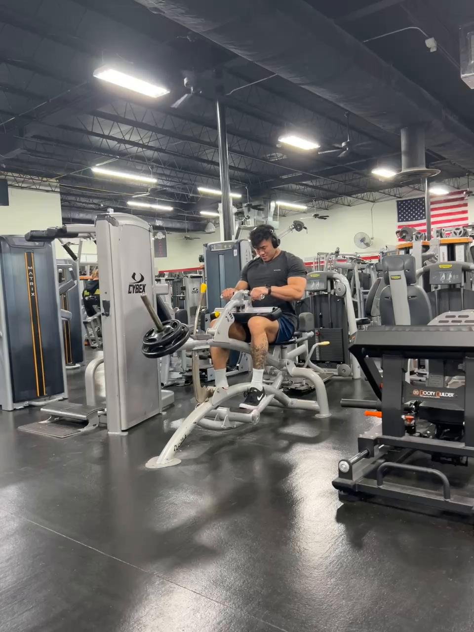 Week 1 Day 3: QUADS & HAMSTRINGS + CALVES