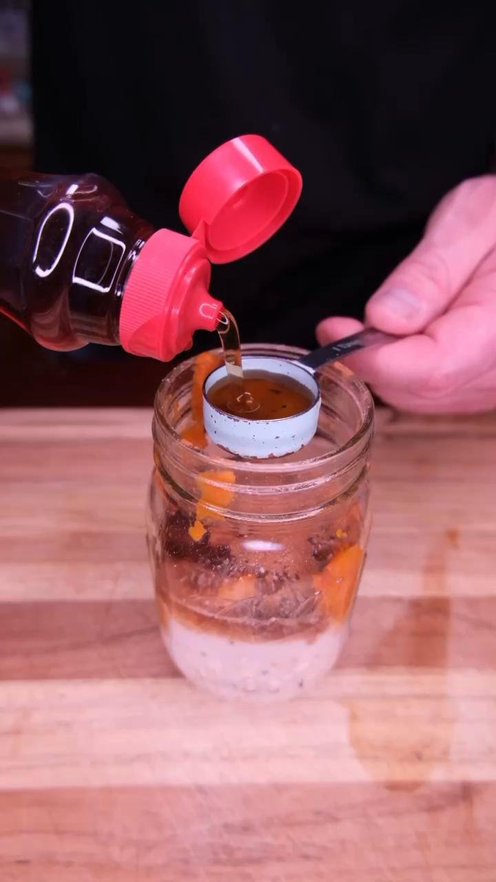 Pumpkin Pie Overnight Oats
          22P  58C  7F