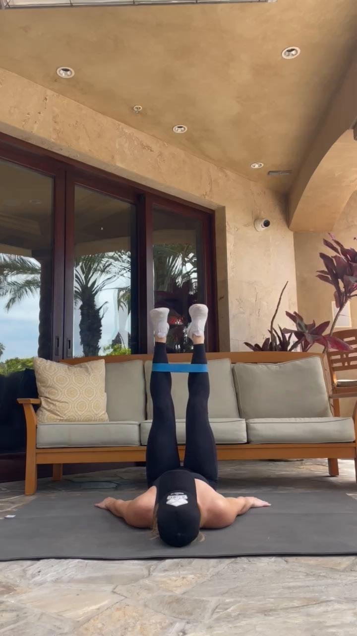 Banded Outer Thigh + Glute Activation