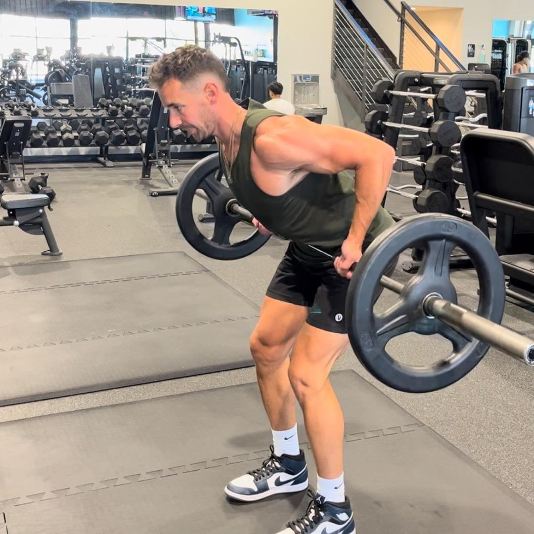 Wednesdee-
Back & biceps 💪🏽