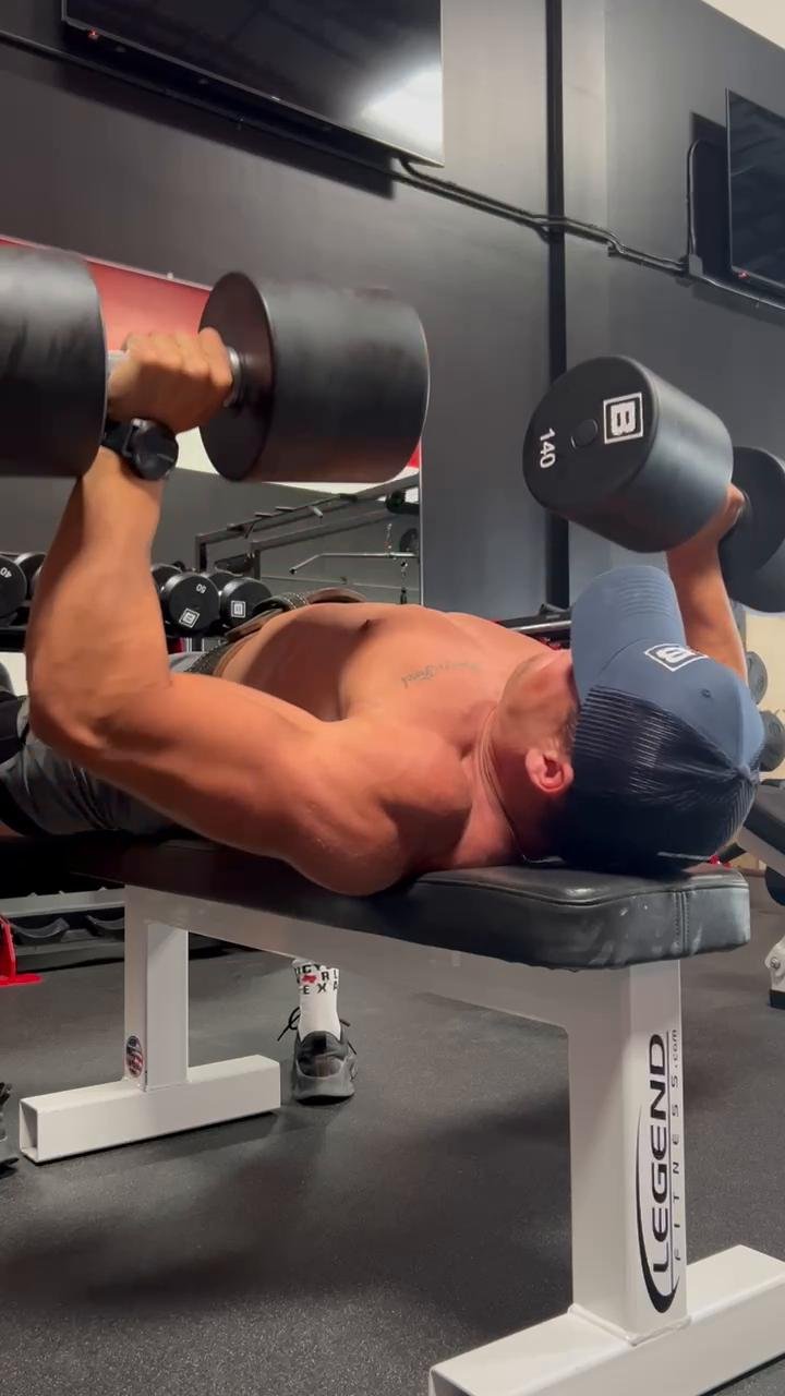 PUSH CHEST - SHOULDERS