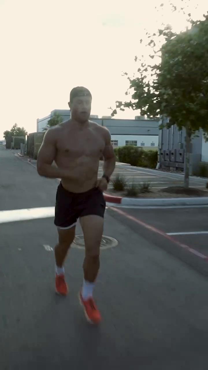 MONDAY Chest + Shoulders