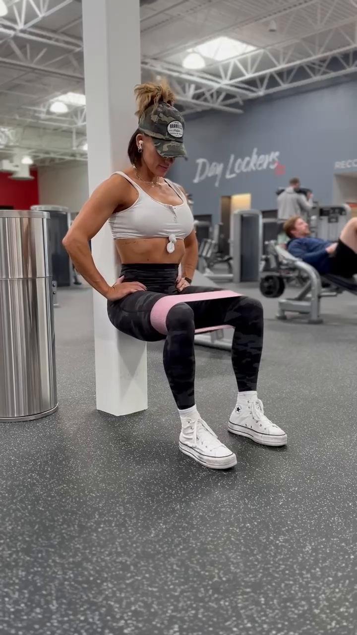 September 13 - 19
Quads,  Back & Shoulders