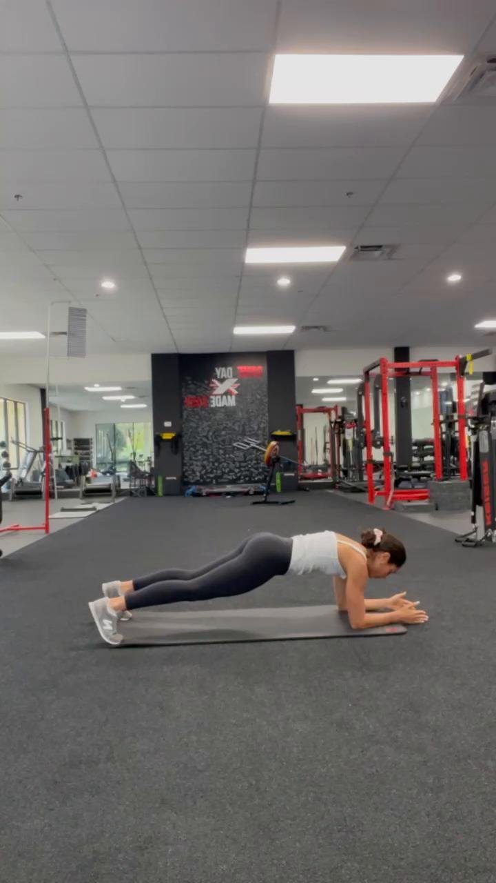 15 Minute Plank Push 🔥