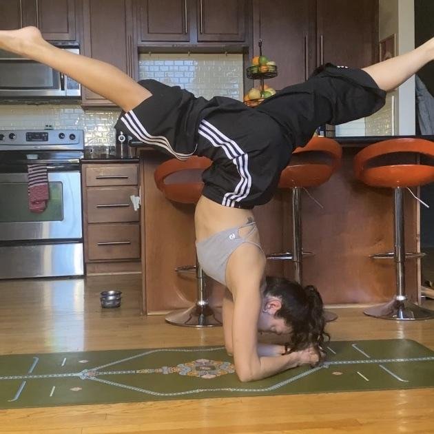 FLOW INTO FOREARMSTAND