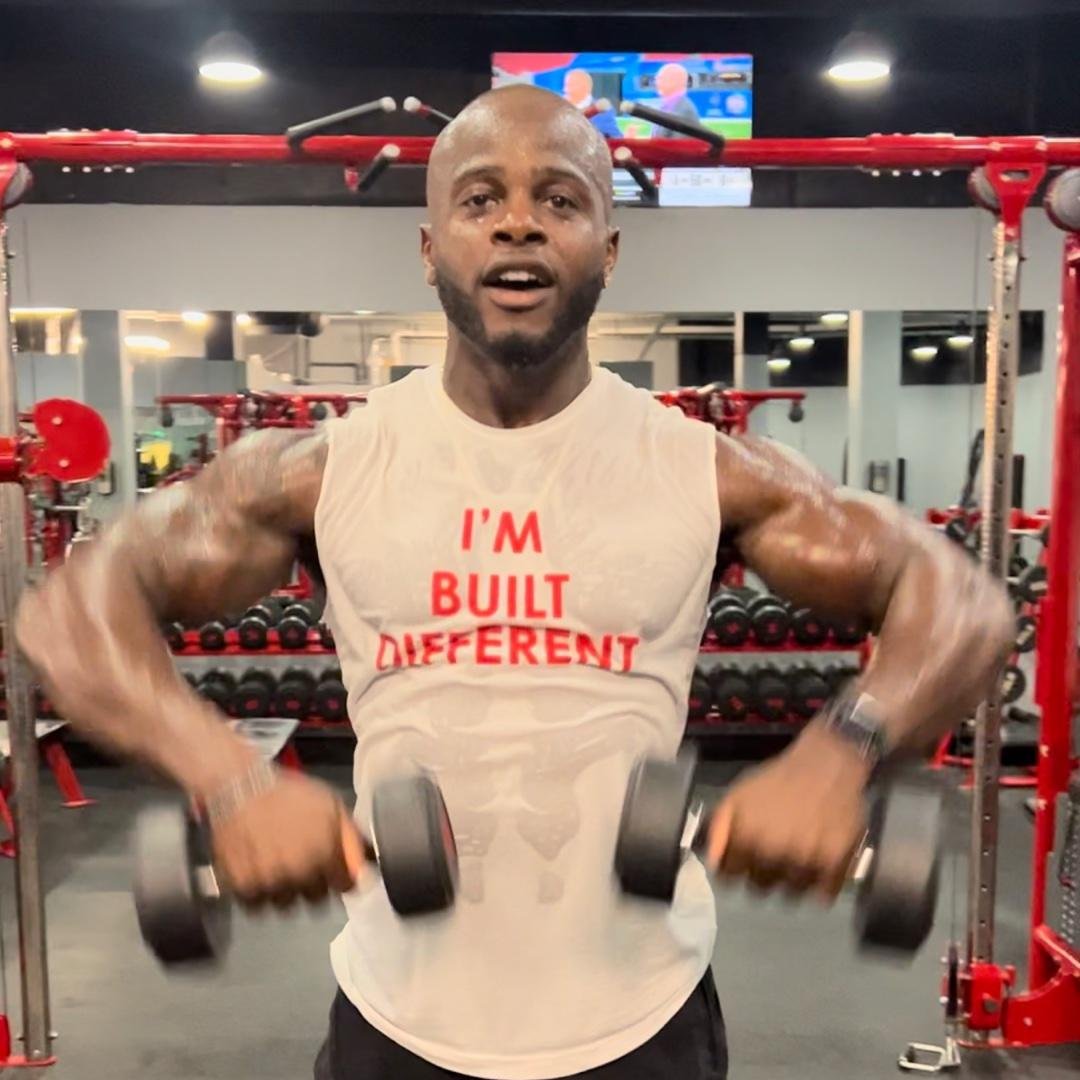 BUILT FOR SHOULDERS