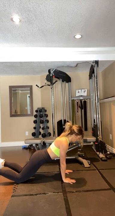Upper Body (Bi’s, Tri’s, + Shoulders)