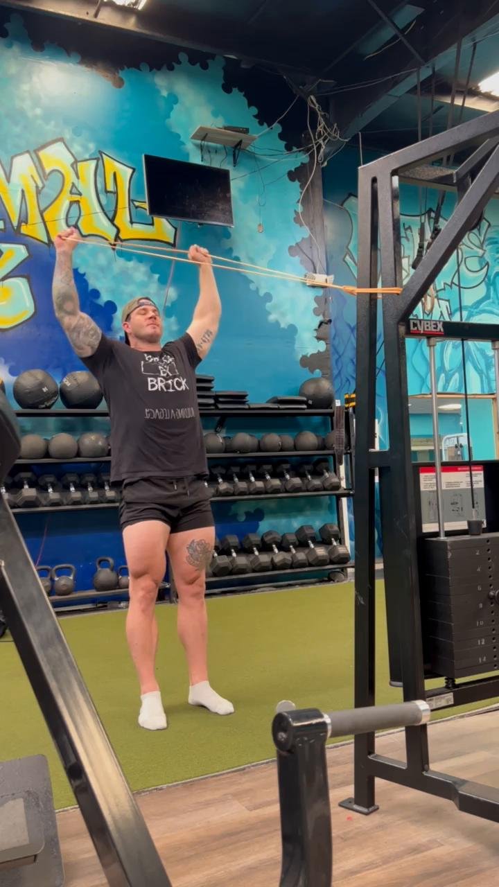 Upper body: Shoulder warm-up/mobility