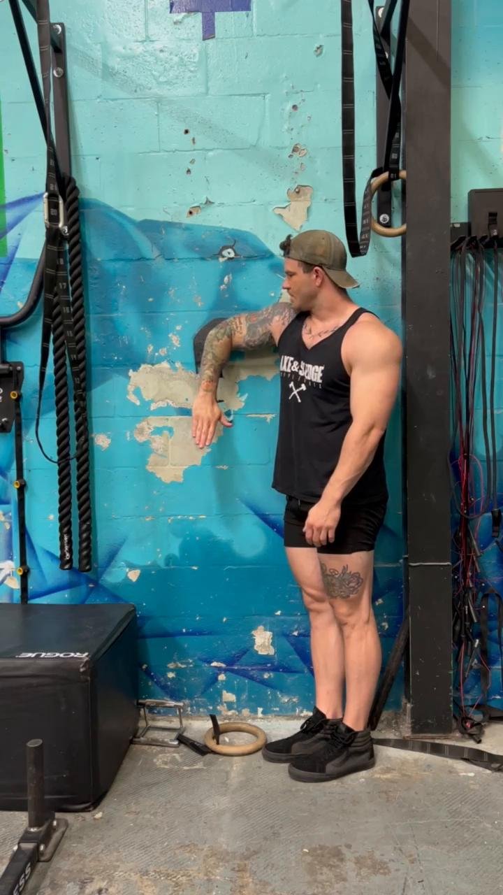 Upper body: Shoulder warm-up/mobility