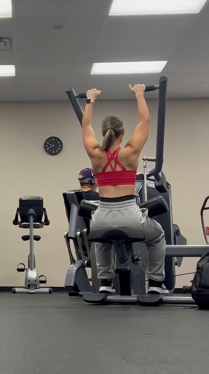 D2: Upper Body (Back + Shoulders) (Gym)