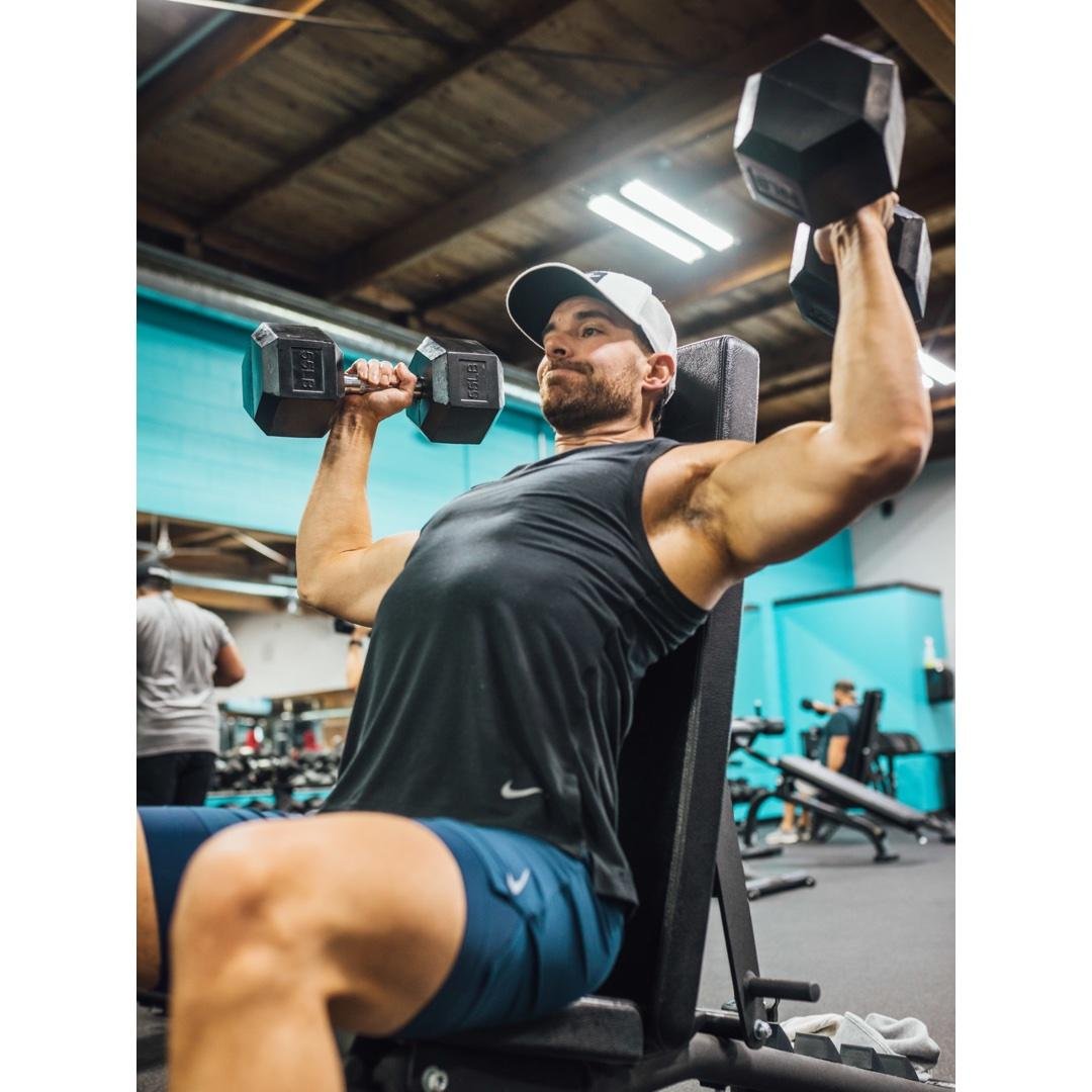 Tuesdee- 
Chest n back