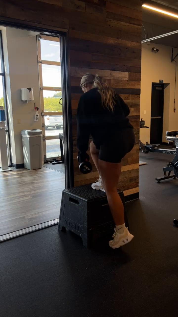 W1 / D3 quads + legs