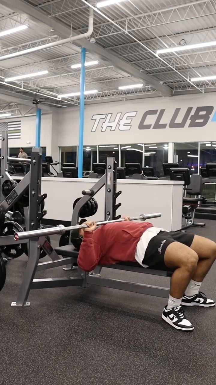 POWERBUILDING: CHEST // Gain strength and put on muscle mass