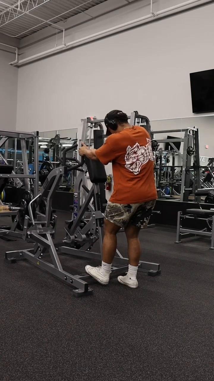 Chest / Back ( lats focused )