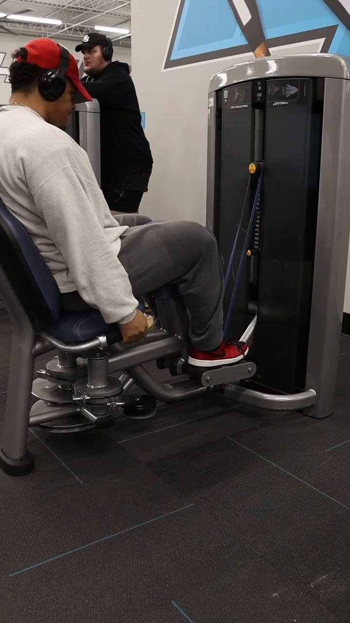 Legs ( Quads / adductors )