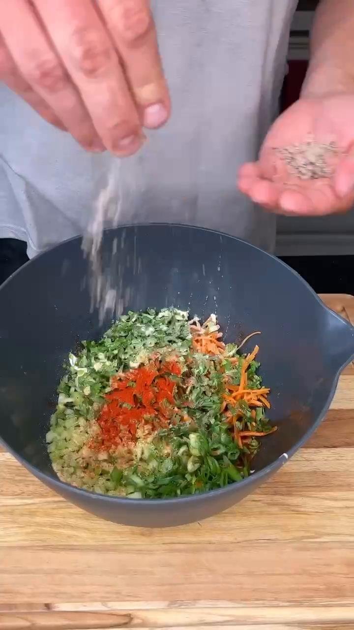 Chicken Salad Wrap! 💥
      42P 40C 12F