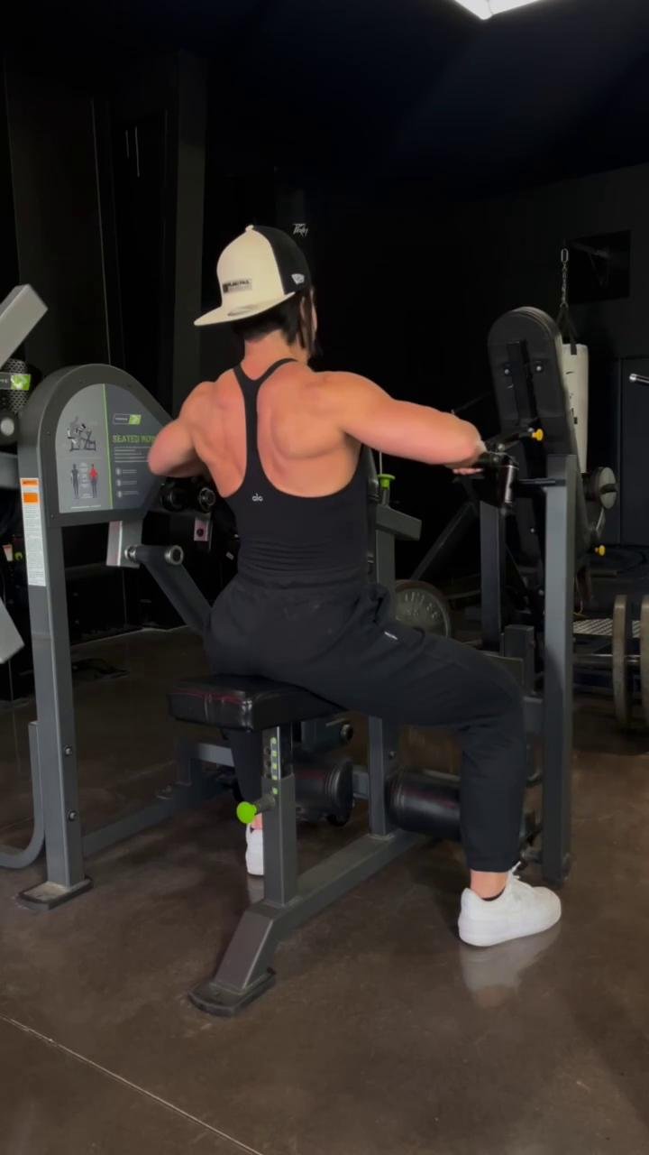 - GYM - Pull (Back, Rear Delts, Biceps)