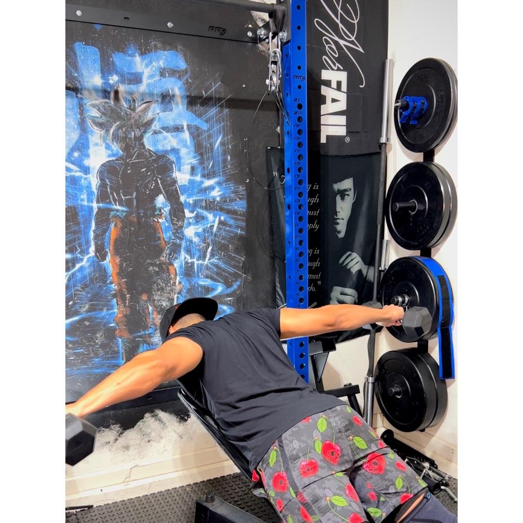 Dumbbell reverse fly