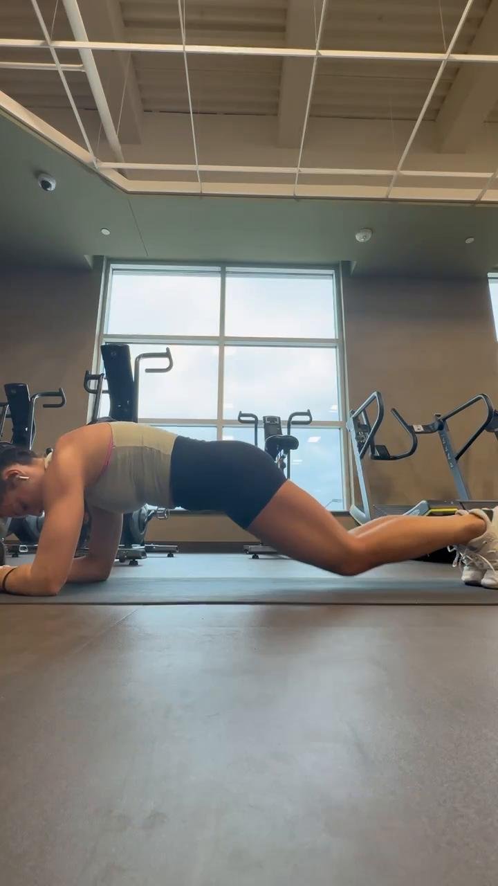 FULL BODY HIIT