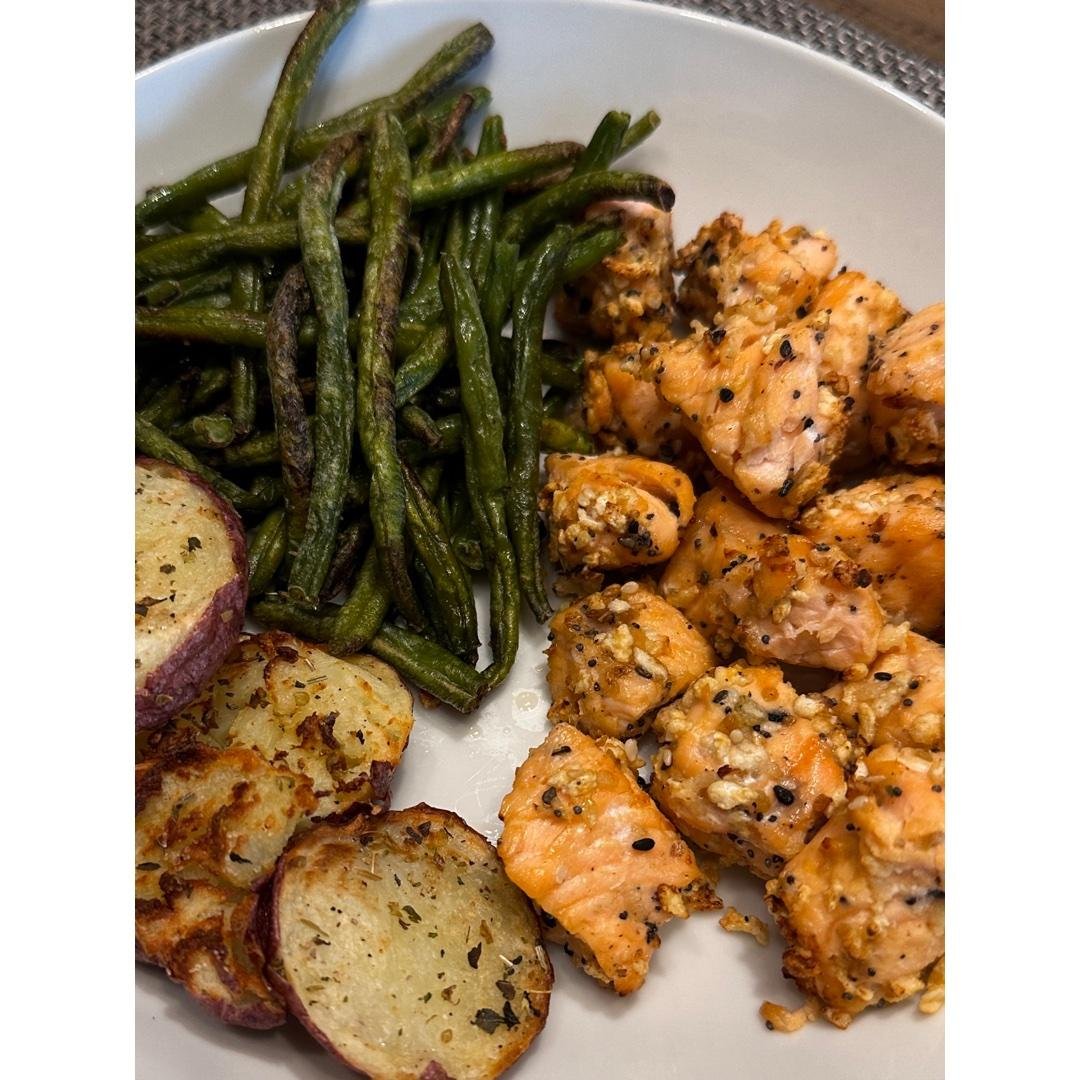 Salmon Bites