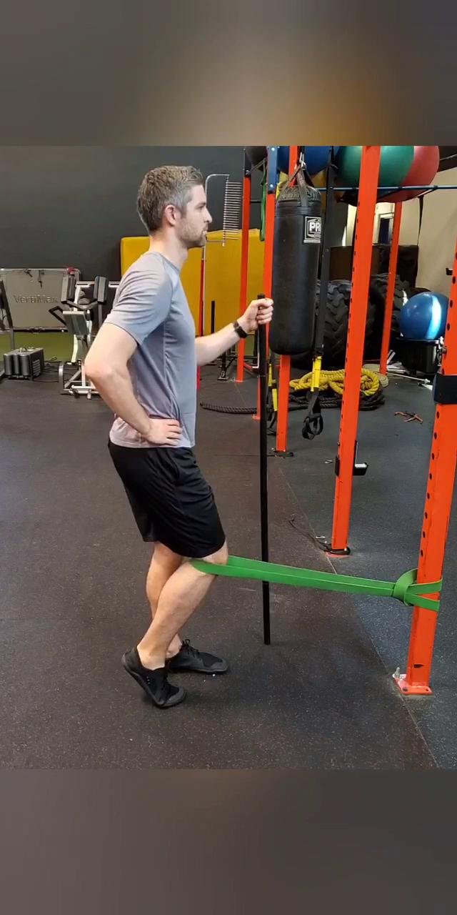 Strong Knee Essentials