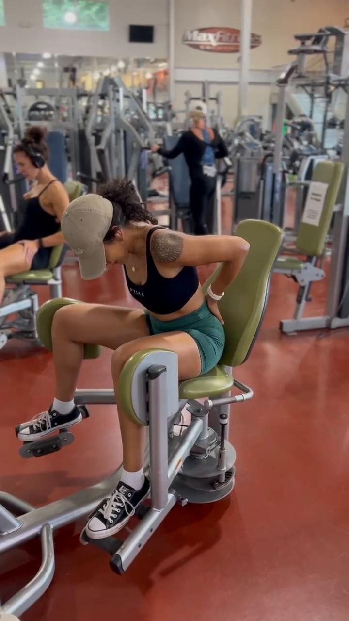 W1/D1: GYM Quads & Glutes