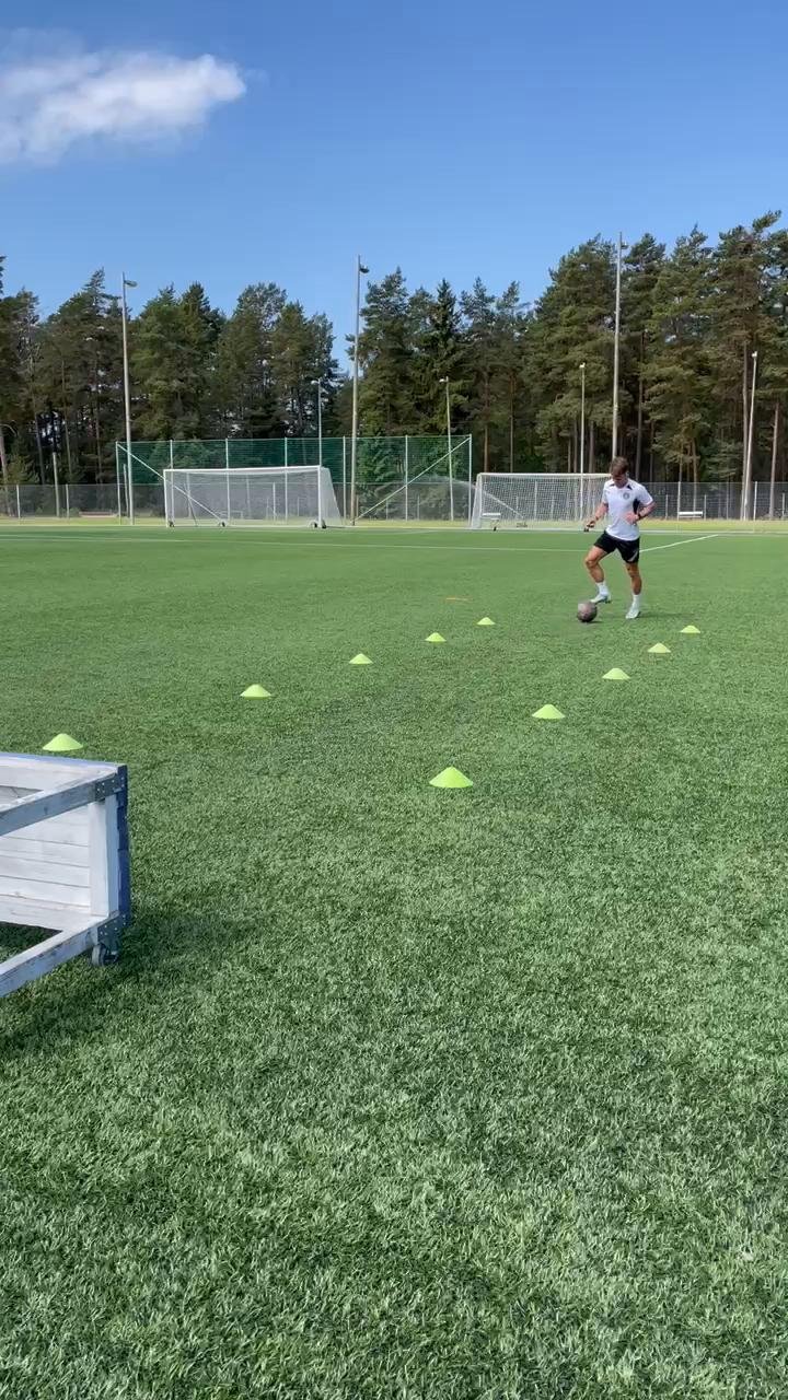 Academy #2 - Gated Passing Rebounder