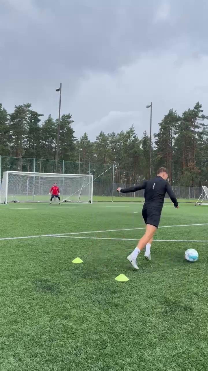 Academy #2 - Dribble to Finish