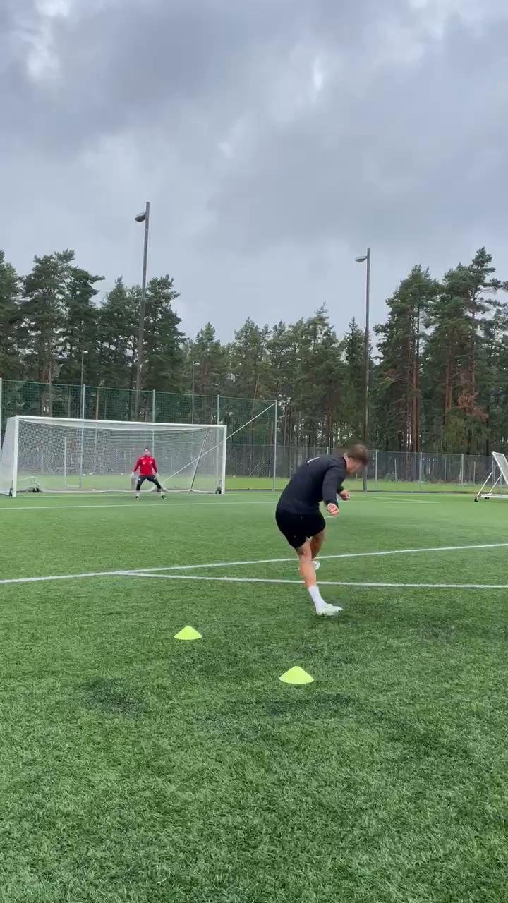 Academy #2 - Dribble to Finish