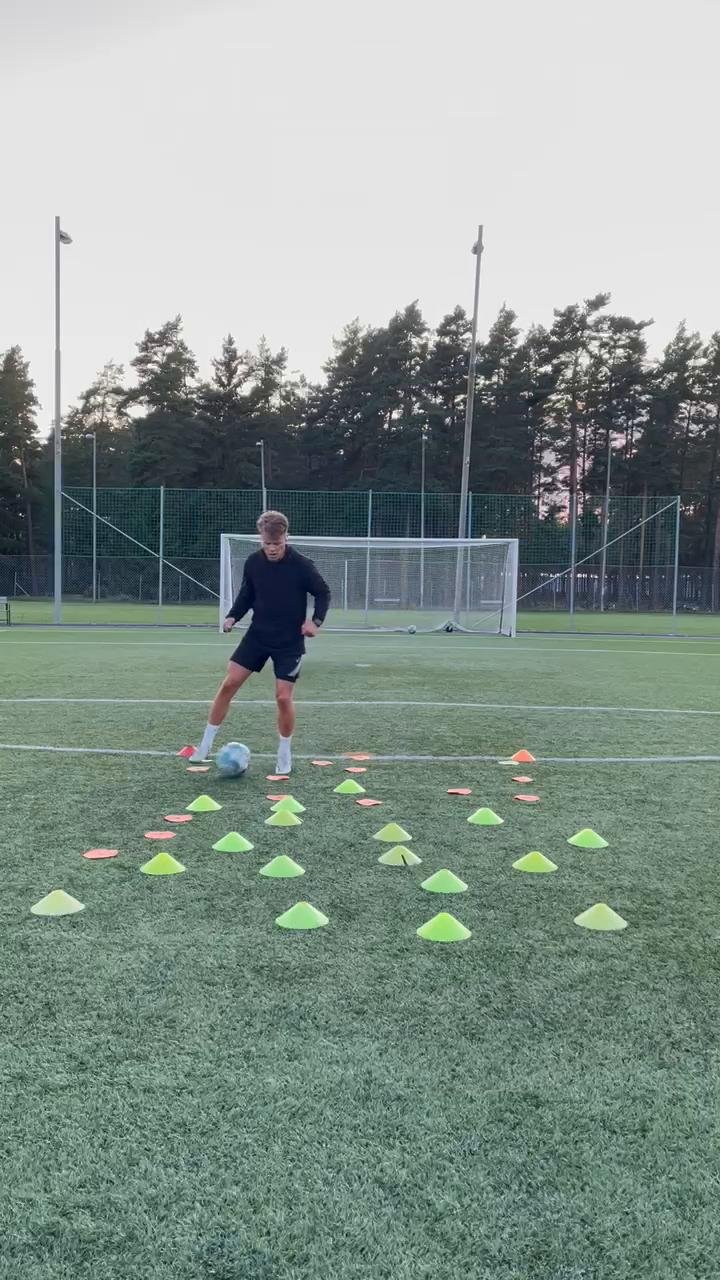 Academy #4 - Ronaldinho Drill to Finish