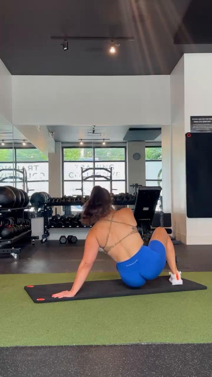 Low Body : Kettlebells + Core
