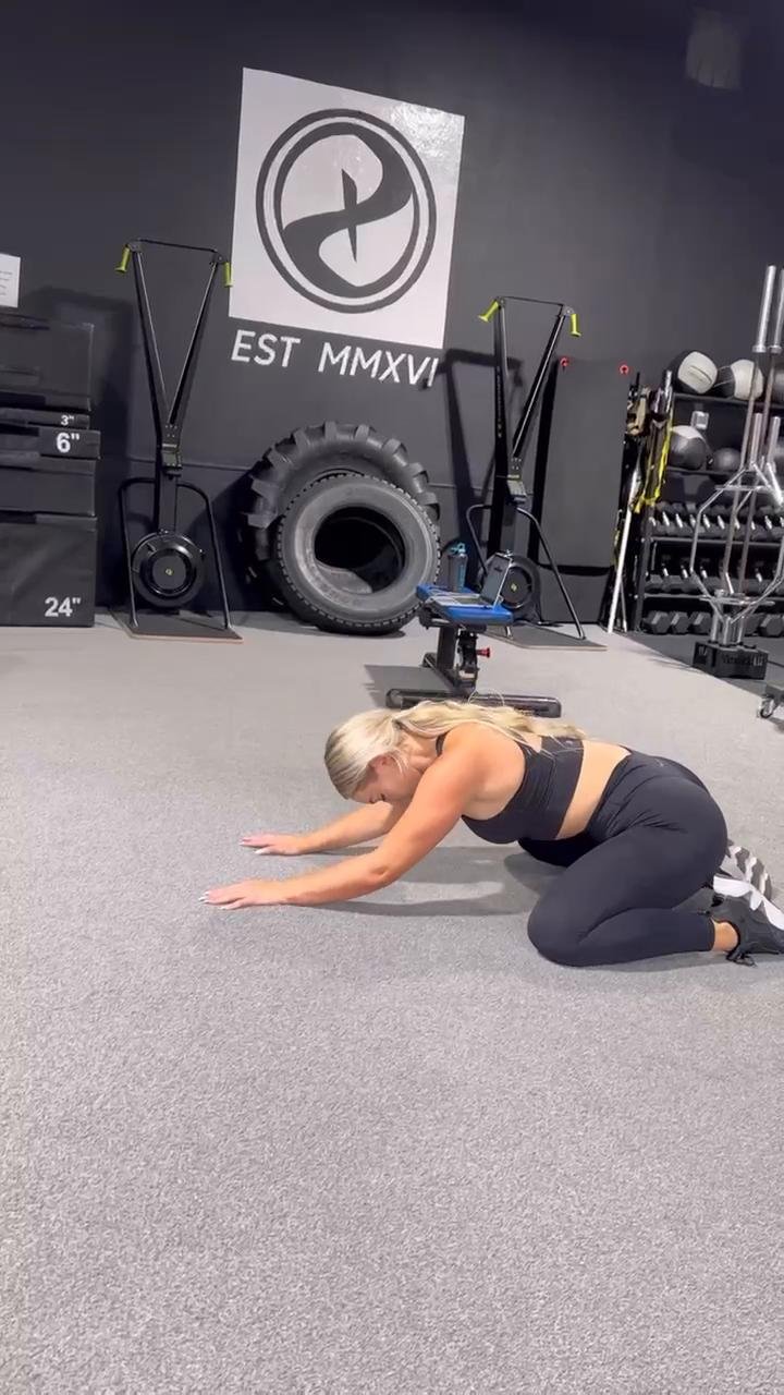 LOWER BODY WARM-UP WITH SHANNON
