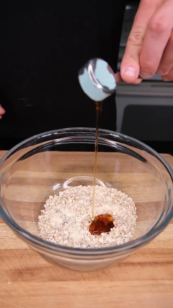 Mini Blueberry Crumble 🫐
5P 31C 8F