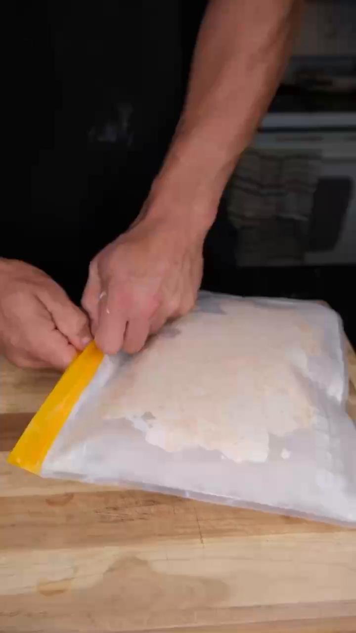 Sweet N spicy chicken sandwich
          59P 51C 16F