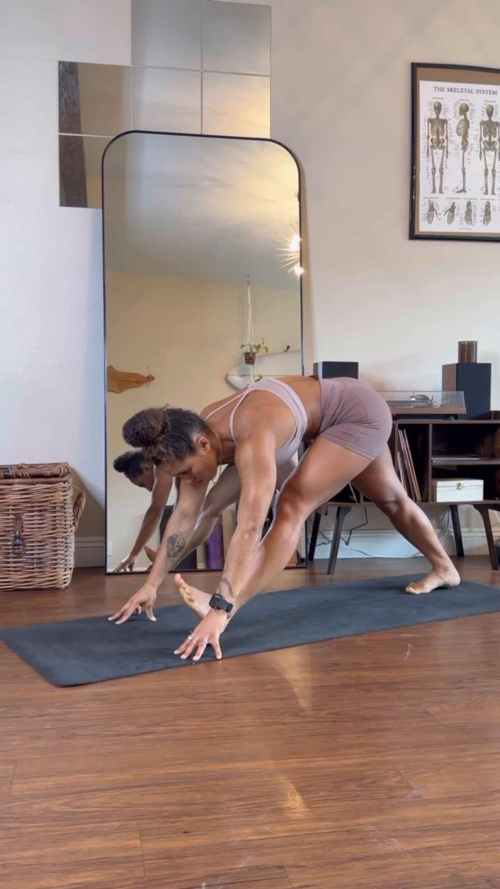 Hip + Spine Mobility 🤤🔥