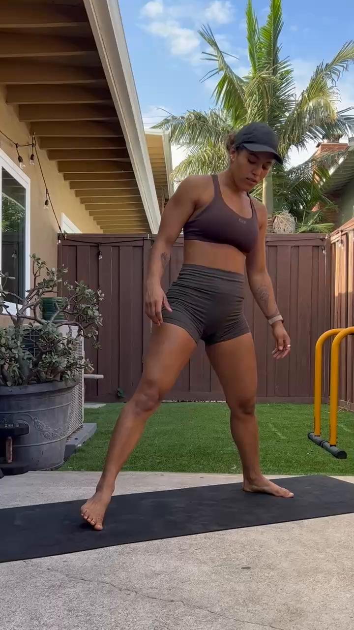 Morning Stretch 🧘🏾‍♀️